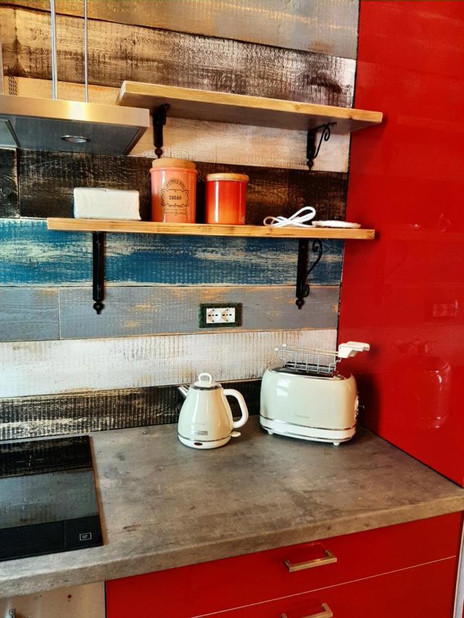 La Cabina キアーヴァリ エクステリア 写真